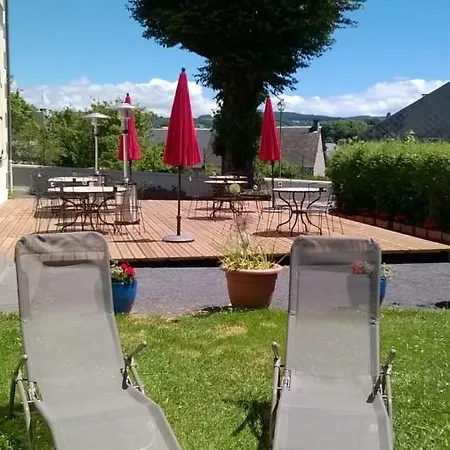 Nocleg ze śniadaniem Le Clos Auvergnat 3*